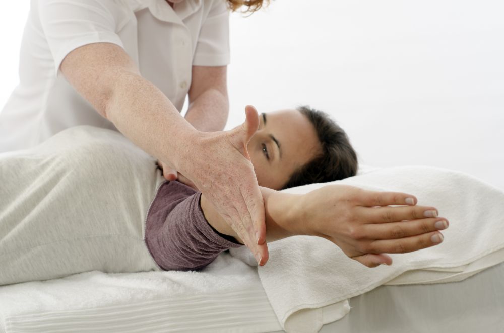 Kinesiology โ muscle monitoring balance